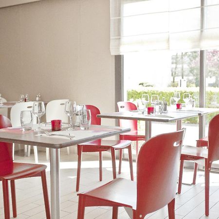 Campanile Vire Hotel Екстериор снимка